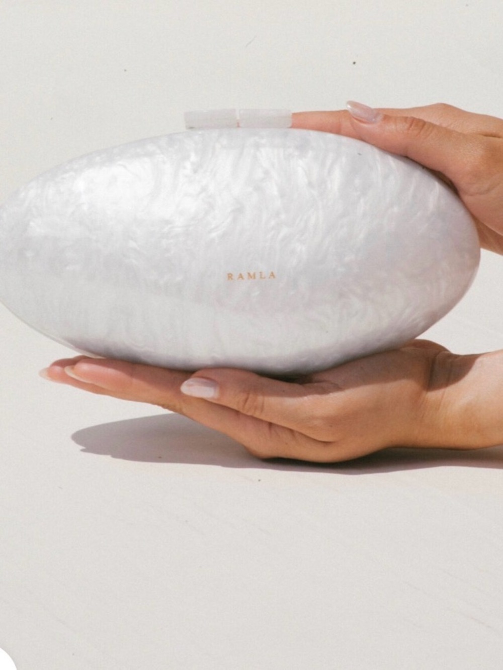 RAMLA Casablanca clutch, White Pearl Oval Clutch